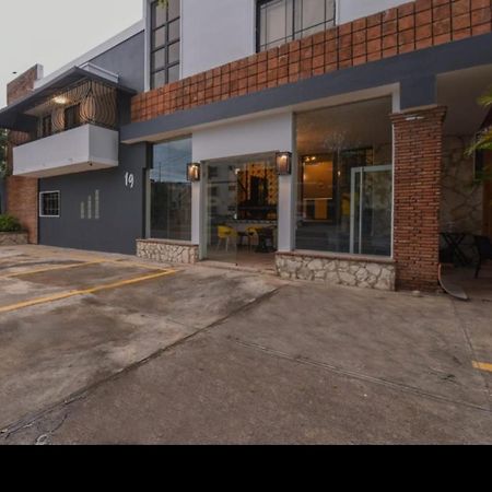 Ph 19 Guesthouse Hotel In Gazcue Santo Domingo Buitenkant foto
