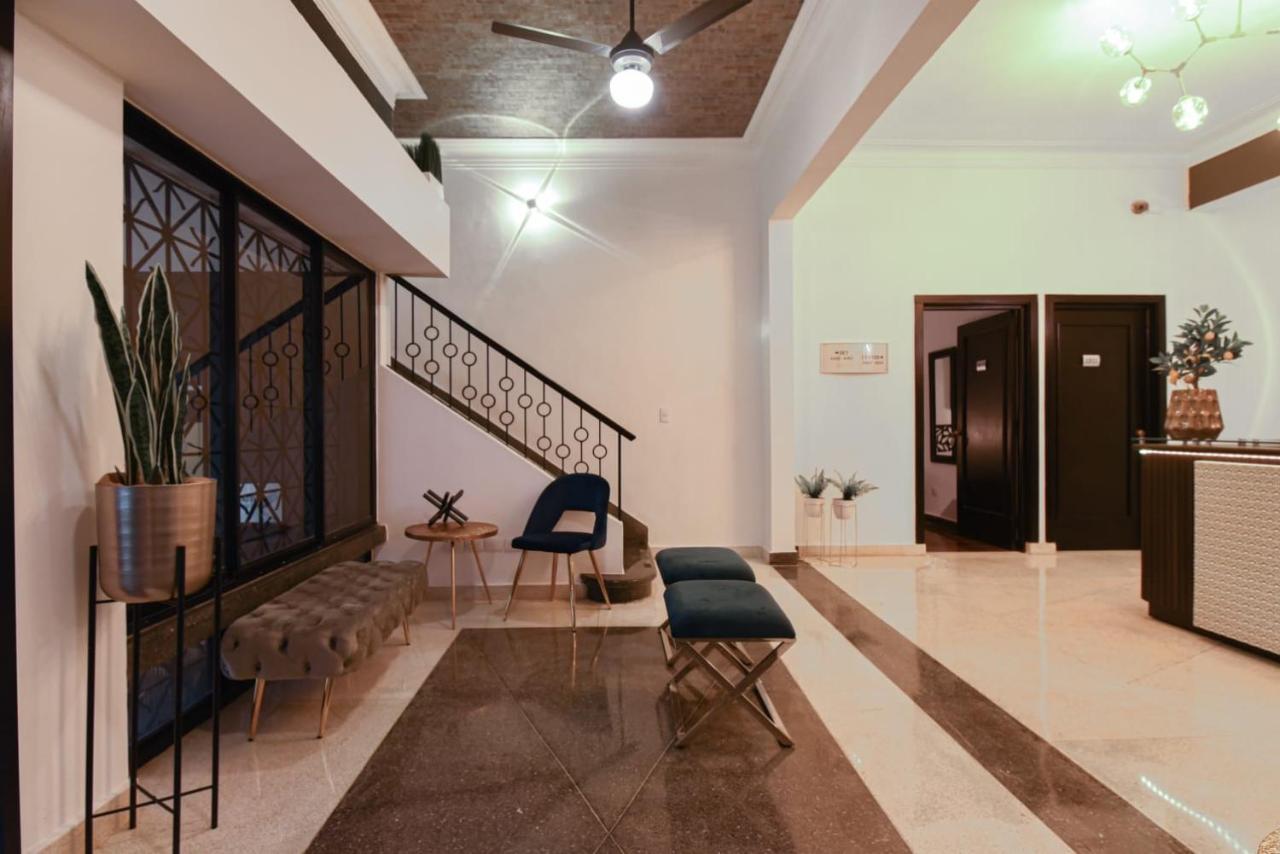Ph 19 Guesthouse Hotel In Gazcue Santo Domingo Buitenkant foto