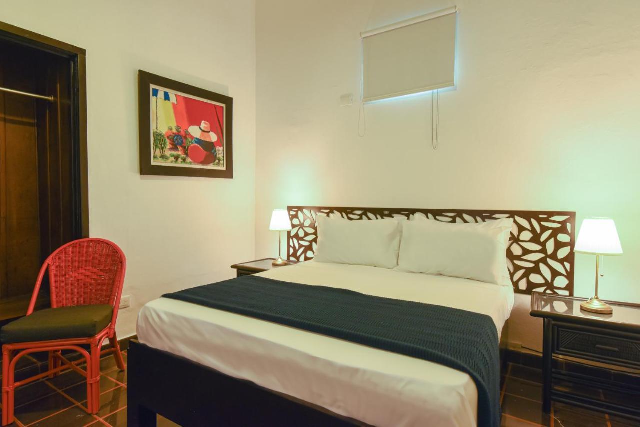 Ph 19 Guesthouse Hotel In Gazcue Santo Domingo Buitenkant foto