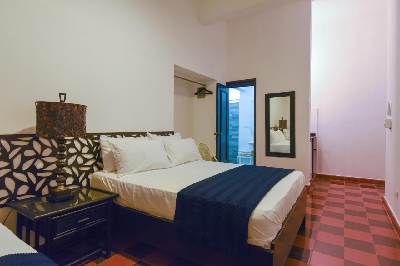 Ph 19 Guesthouse Hotel In Gazcue Santo Domingo Buitenkant foto