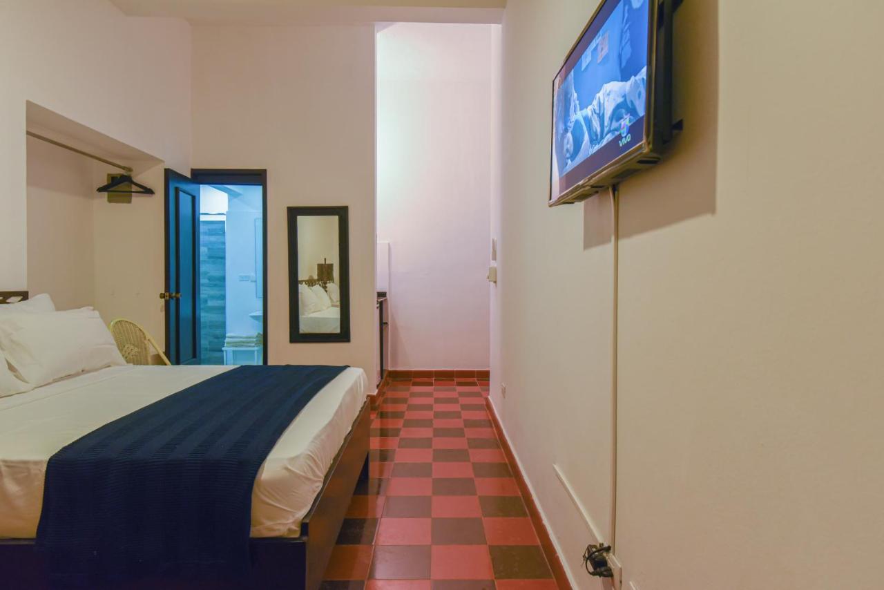 Ph 19 Guesthouse Hotel In Gazcue Santo Domingo Kamer foto