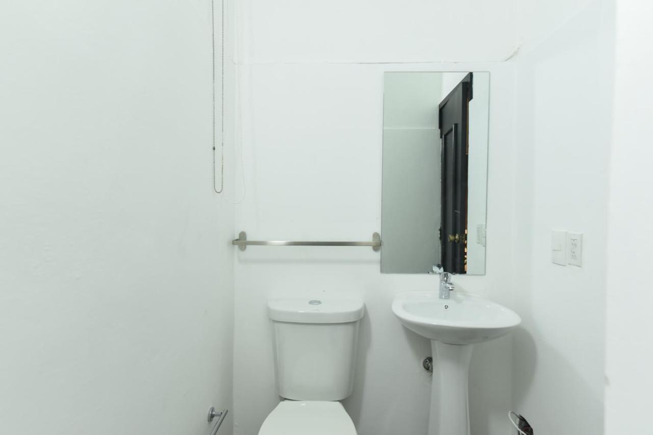 Ph 19 Guesthouse Hotel In Gazcue Santo Domingo Kamer foto