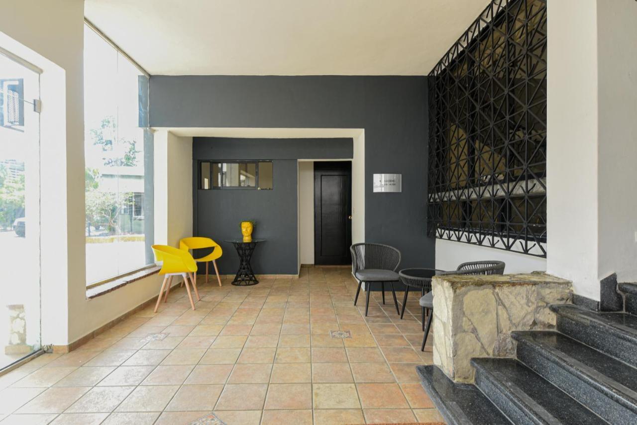 Ph 19 Guesthouse Hotel In Gazcue Santo Domingo Buitenkant foto