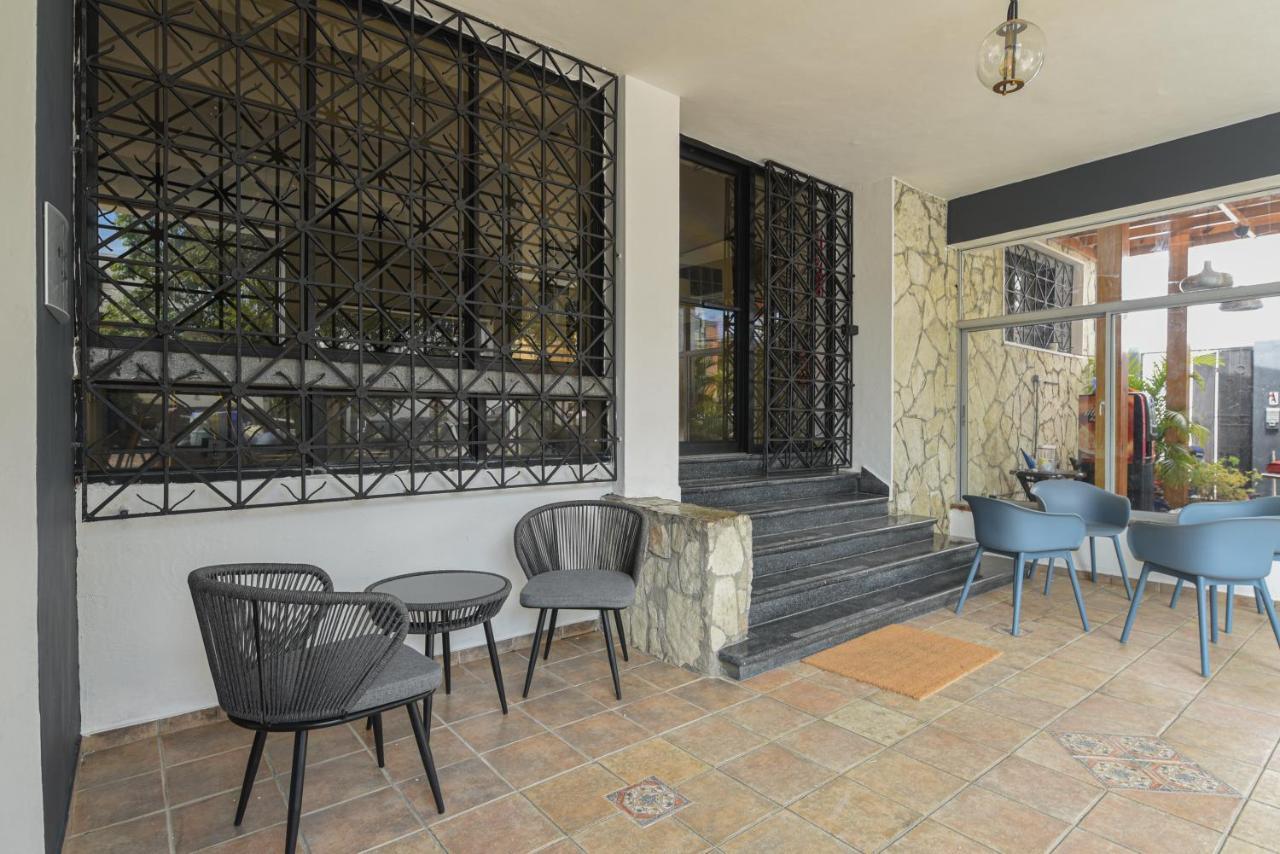Ph 19 Guesthouse Hotel In Gazcue Santo Domingo Buitenkant foto